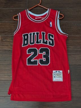 Michael Jordan Mitchell & Ness Hardwood Authentic Classics 1997-98 Jersey